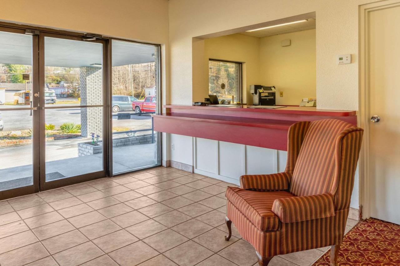 Econo Lodge Middlesboro Экстерьер фото