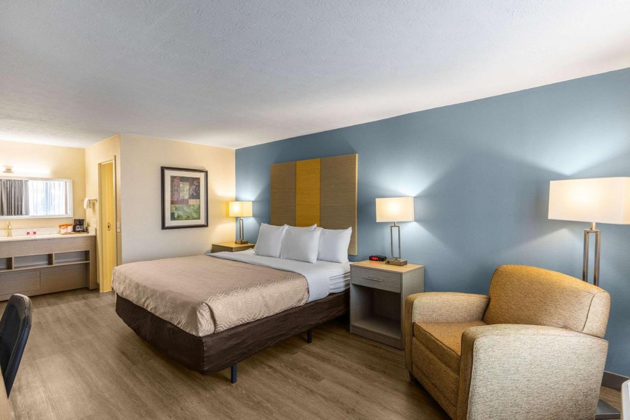 Econo Lodge Middlesboro Экстерьер фото